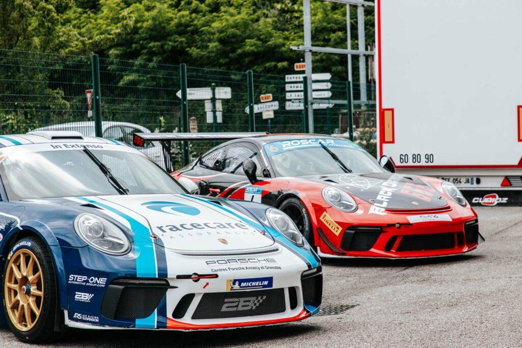 Atelier de préparation de Porsches de course pour circuits et rallyes