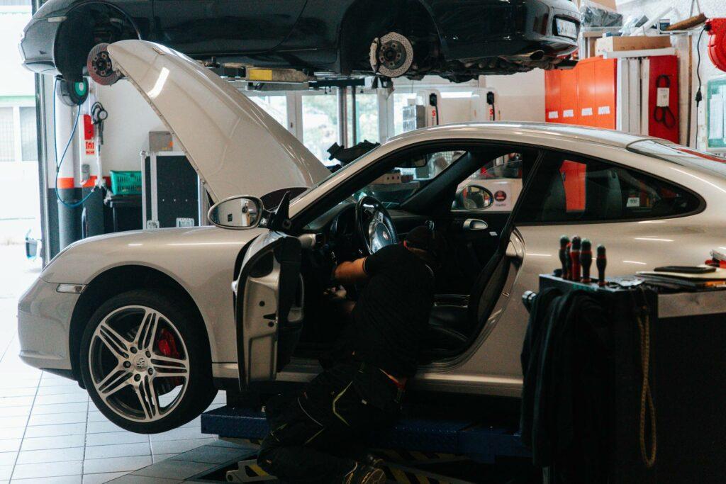 Atelier de réparation pour tous les modèles Porsche - garage automobile