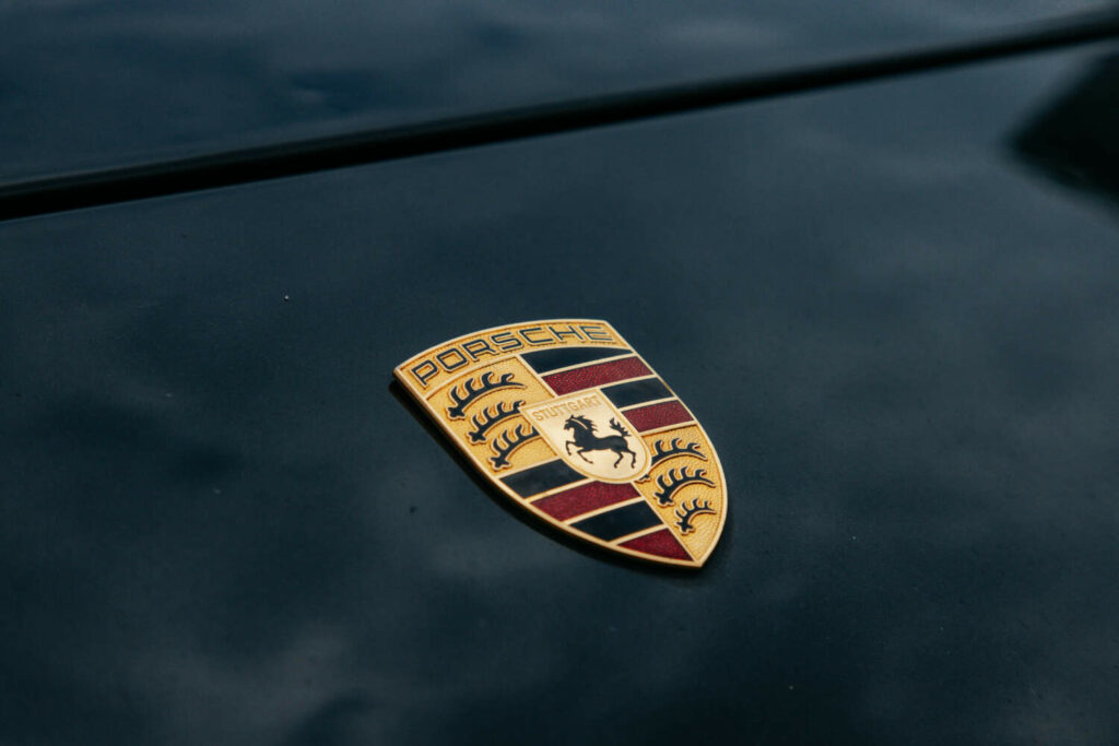 LOGO PORSCHE